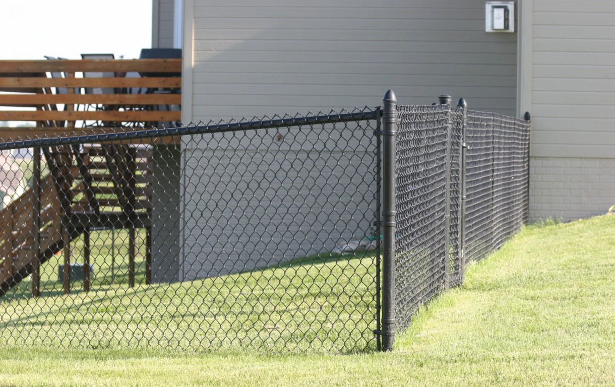 Chain-link fence installation in Tracy, CA